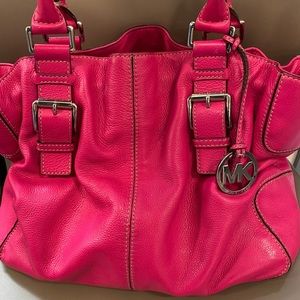 Micheal Kors medium to large pebbled leather satchel